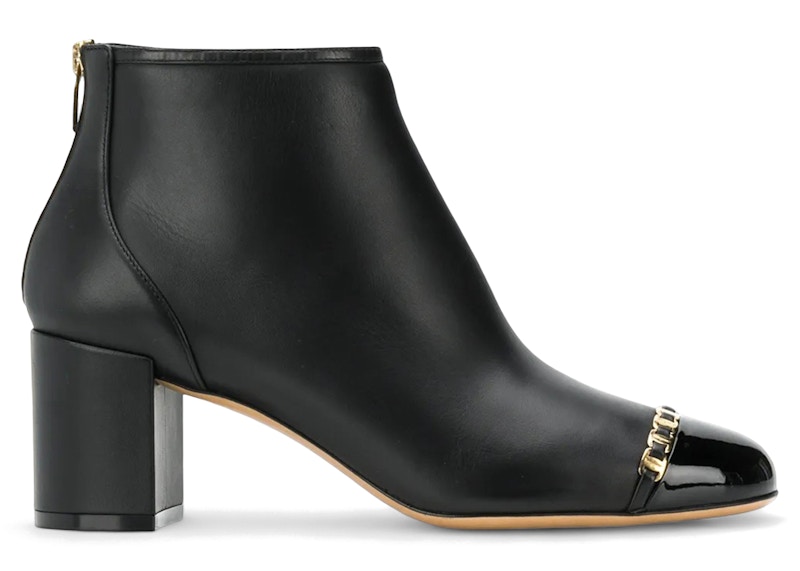 PhIRanwORI8477様 Ferragamo Vara Chain Detail Booties Black (Women's