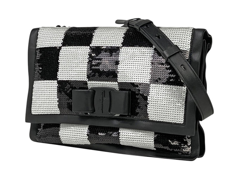 Pre-owned Ferragamo Women's  Viva Shoulder Bag In Black/white In Multi