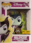 Funko Pop! Movie Moments IT Pennywise In Gutter Hot Topic Exclusive Figure  #584
