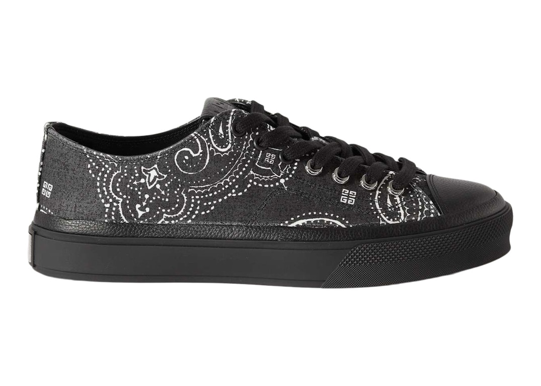 Pre-owned Givenchy City Low-top In 4g Bandana Black White In Black/white