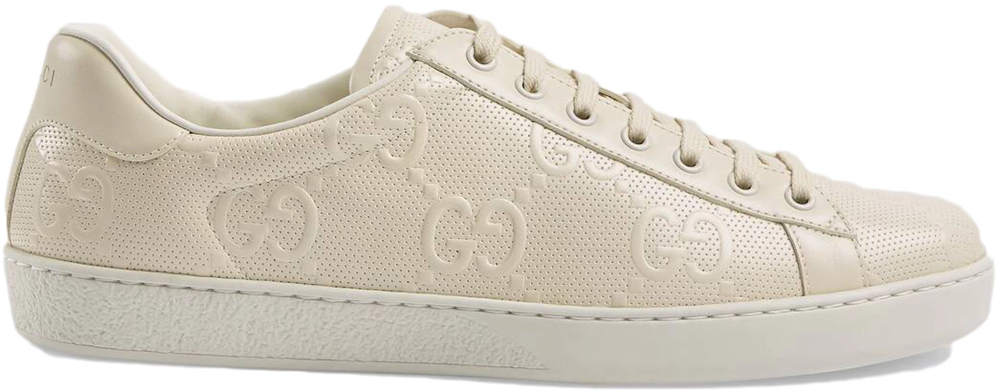 Shop GUCCI Street Style Logo Outlet Sneakers (625787 1XK10 9022
