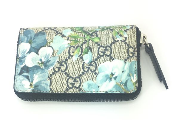 gucci gg blooms pouch