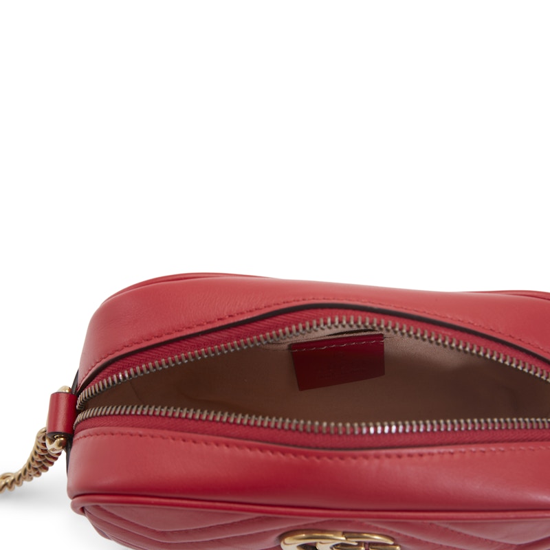 Gucci GG Marmont Camera Bag Matelasse Mini Hibiscus Red