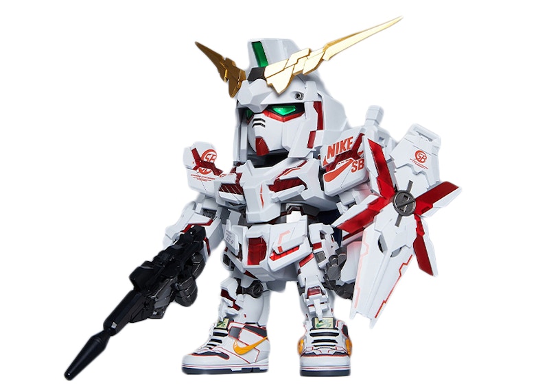 Bandai Gundam x Nike SB Unicorn QMSV RX-0 (Destroy Mode) Action