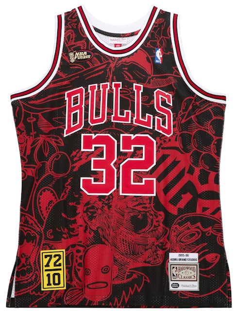 Chicago Bulls Lithograph print of Michael Jordan black Jersey 2021