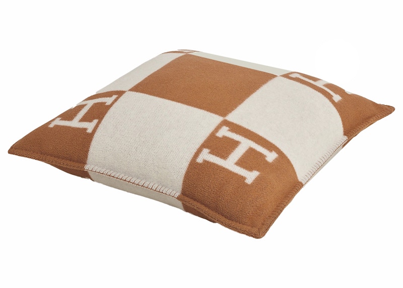 Hermes Avalon Pillow Large Model Ecru/Camel in Merinos Wool/Cashmere US