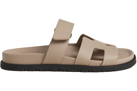 Sandale Hermès Chypre cuir de vachette résine beige (femme