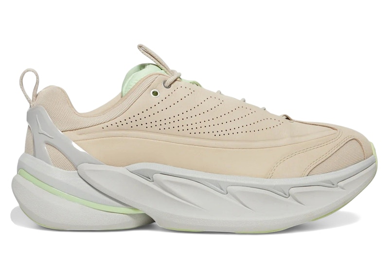Hoka One One Elevon X Oatmeal Luna Moth