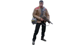Hot Toys Star Wars The Force Awakens Finn Collectible Figure
