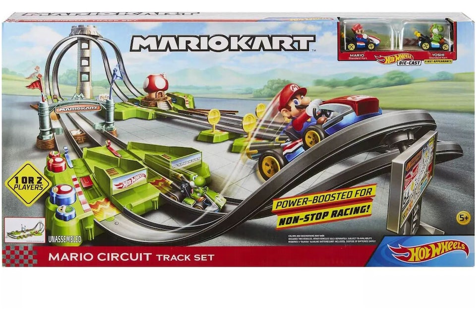 Hot Wheels Mario Kart Circuit Track Set - US