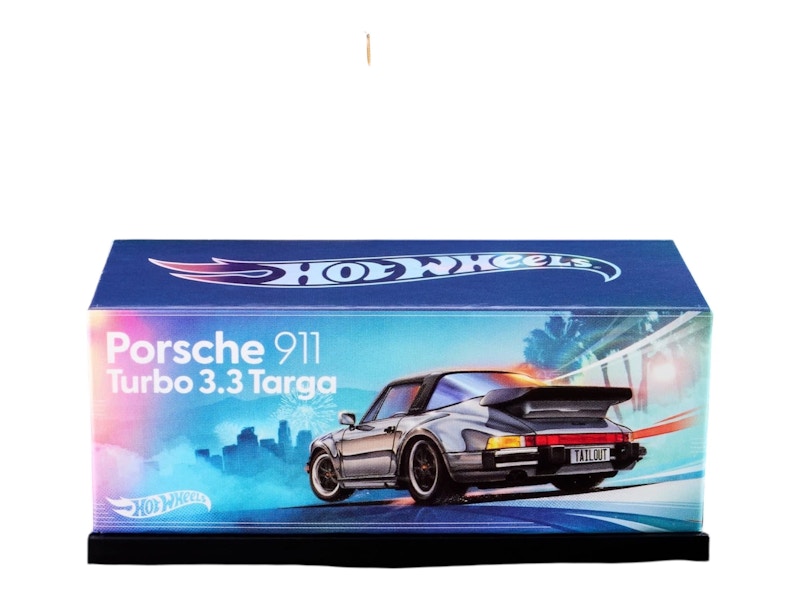 Hot Wheels RLC Exclusive 1988 Porsche 911 Targa Turbo Chase