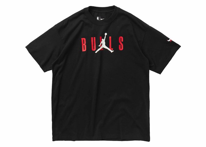 Pre-owned Jordan Men's  Nba Chicago Bulls Courtside T-shirt In Black
