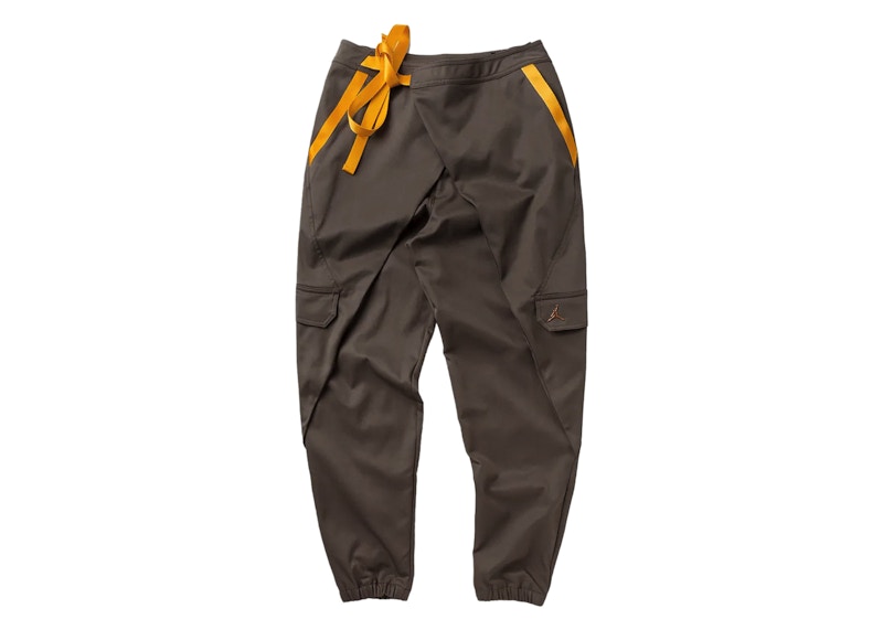 Pre-owned Jordan Women's Utility Future Sweatpants In Gold