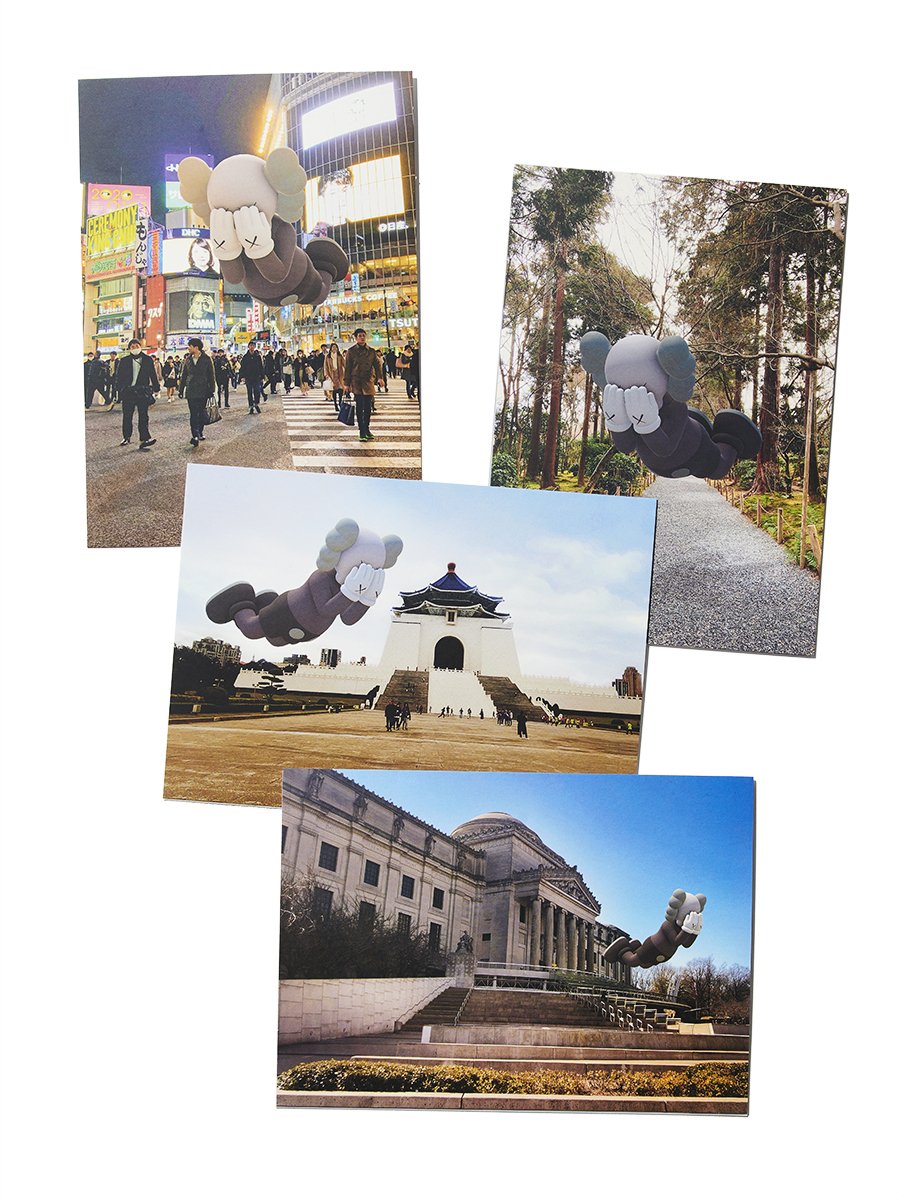 KAWS Brooklyn Museum Augmented Reality Postcard Set of 4 - JP