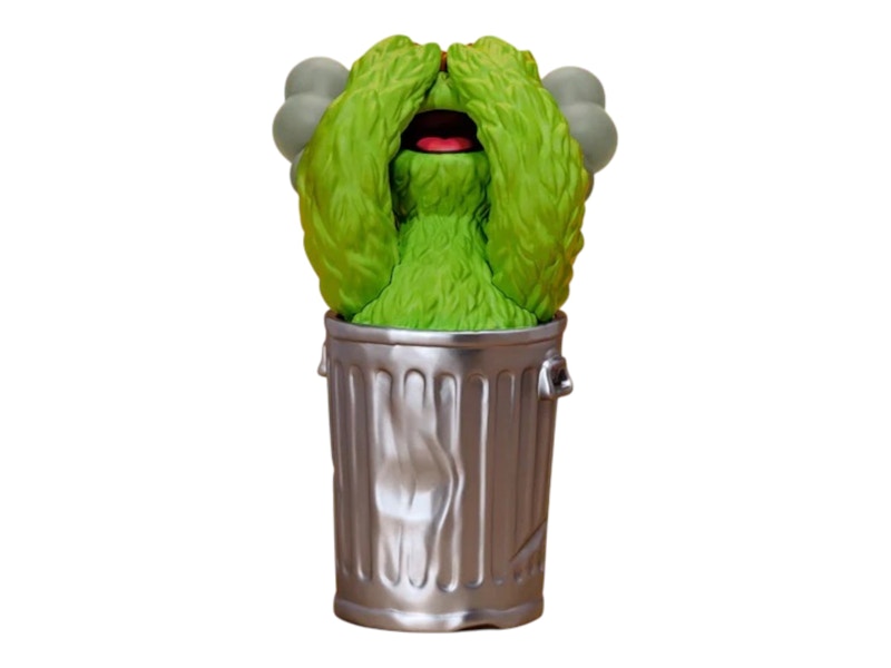 Schitt's Creek meets Sesame Street: Watch Dan Levy gross out Oscar the  Grouch, image size:1400x1000