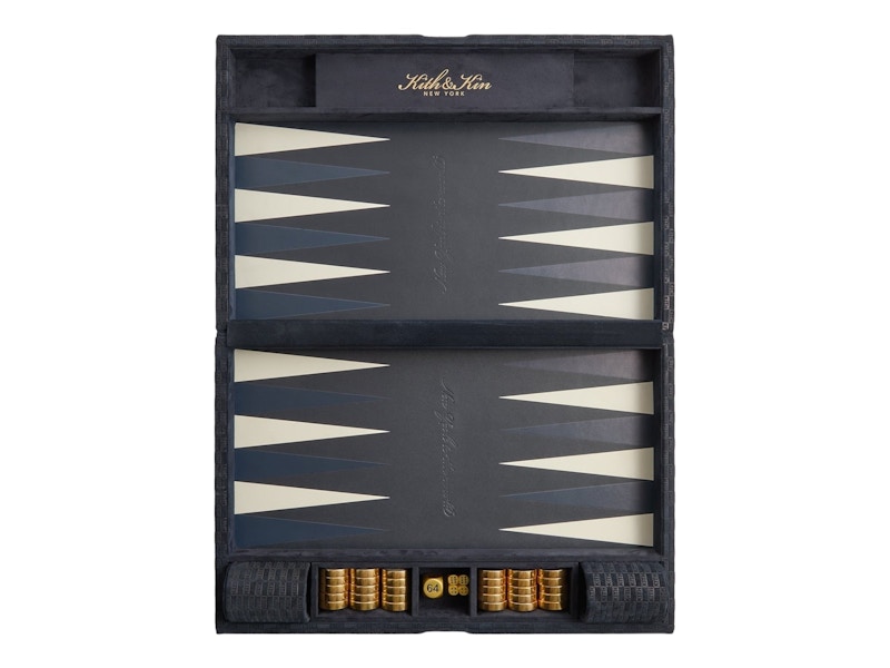 Ensemble de backgammon en daim gravé avec monogramme Kith Kithmas