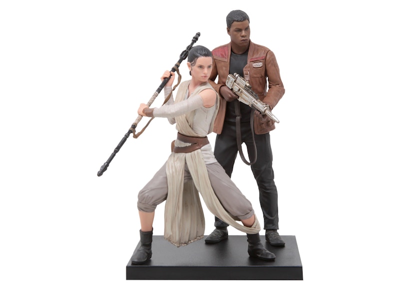 Kotobukiya ARTFX+ Star Wars The Force Awakens Rey And Finn