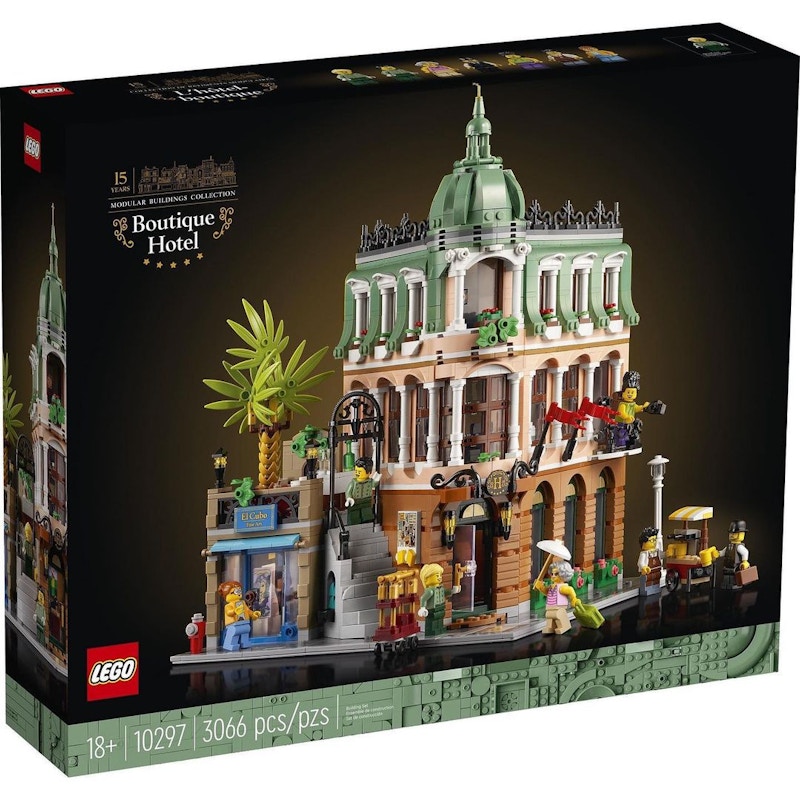 LEGO Boutique Hotel Set 10297 FW21 US