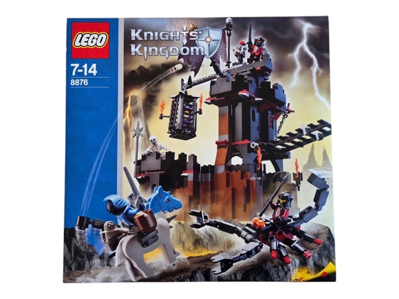 LEGO Castle Scorpion Prison Cave Set 8876 - JP