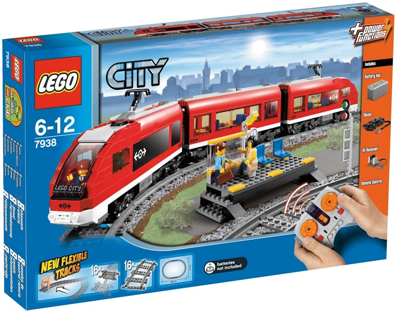 Lego city 2025 passenger train