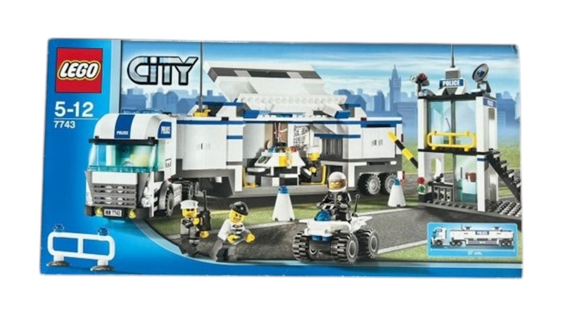 LEGO City Police Command Centre Set 7743