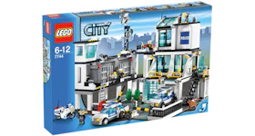 LEGO City Police Headquarters Set 7744