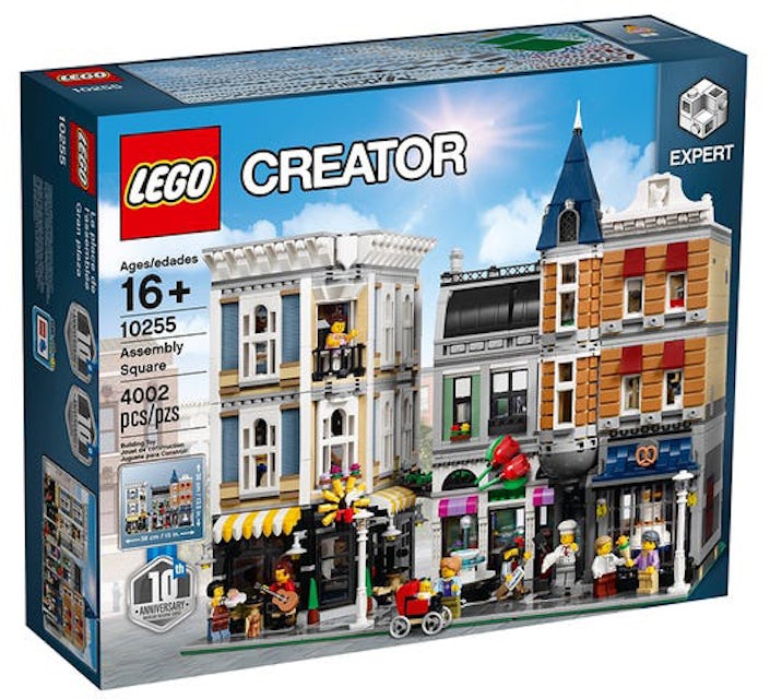 LEGO Creator Assembly Square Set 10255 - US