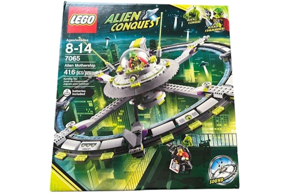 LEGO Space Alien Mothership Set 7065