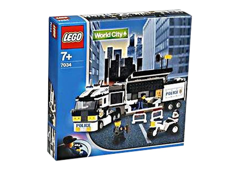 Lego police 2025 surveillance truck