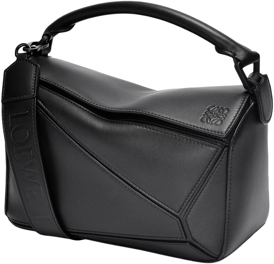 LOEWE Puzzle Bag in Satin Calfskin Small Black in Calfskin Leather