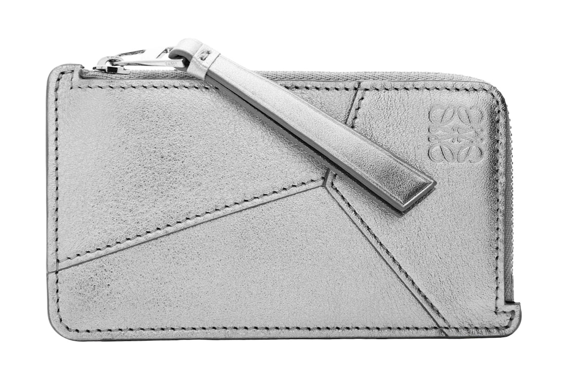 Pre-owned Loewe Puzzle Coin Cardholder In Metallic Calfskin Silver/pearl Grey