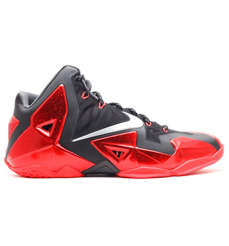 Nike lebrons 11 hot sale