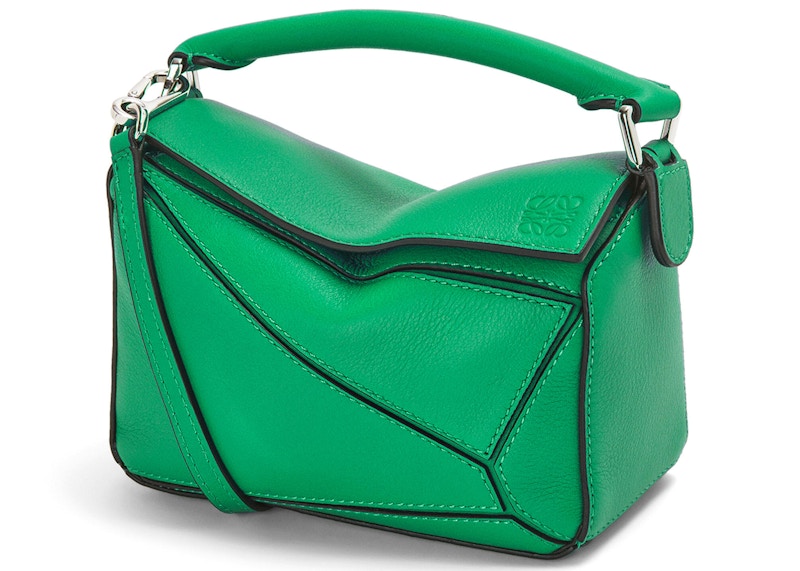 LOEWE Puzzle Bag in Classic Calfskin Mini Jungle Green in Calfskin