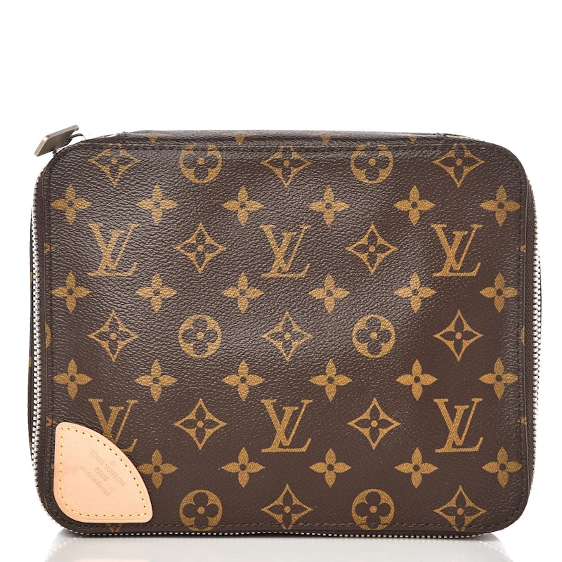 Louis vuitton accessory discount pouch