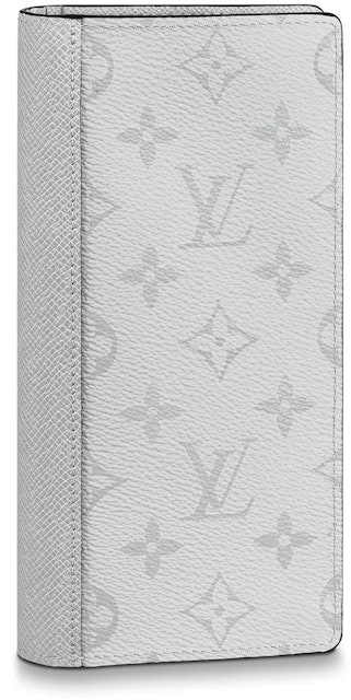 markør Diskurs Siesta Louis Vuitton Brazza Wallet Monogram Antarctica Taiga White in Taiga  Leather/Coated Canvas with Silver-tone - US