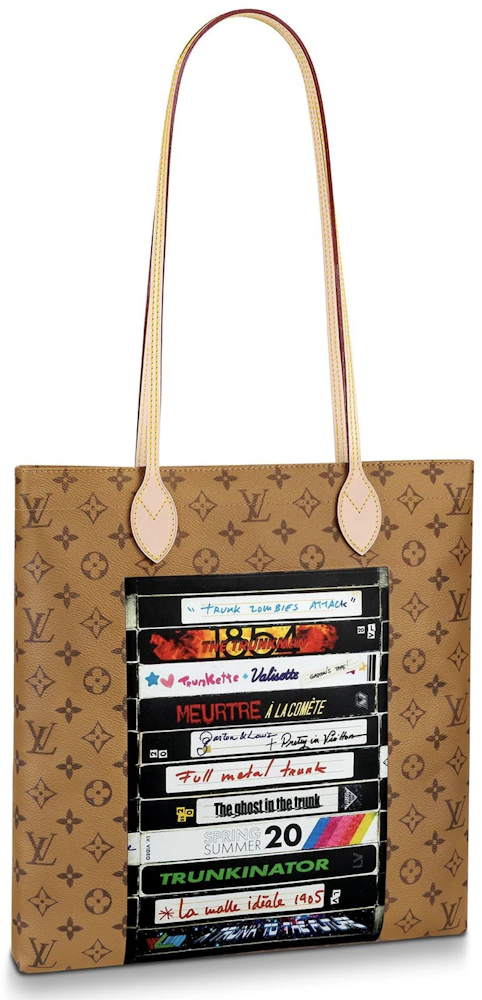 Louis Vuitton on X: Carrying a bag from the collection