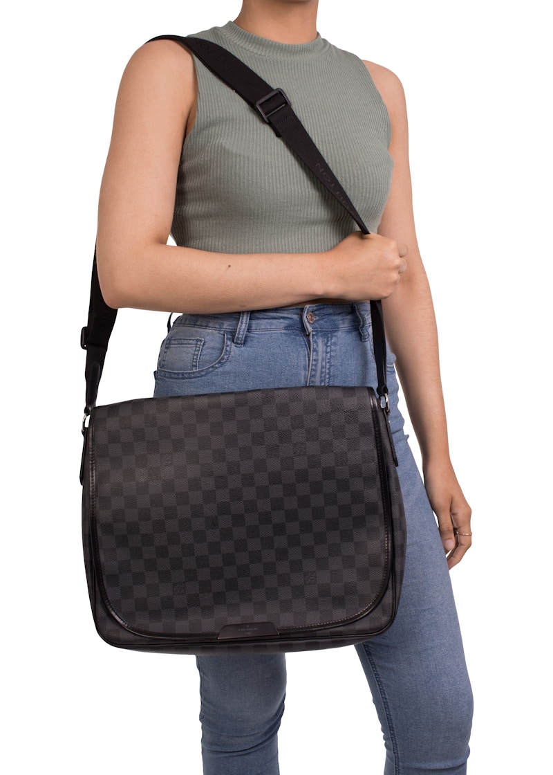 Louis Vuitton Daniel Damier Graphite GM Black