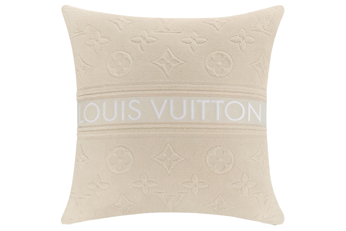 Pre-owned Louis Vuitton Lvacation Beach Pillow Cream