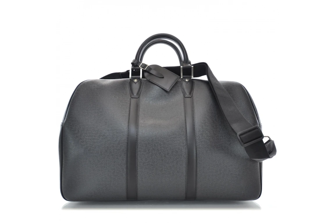 Louis Vuitton Luggage Kendall Taiga PM Black