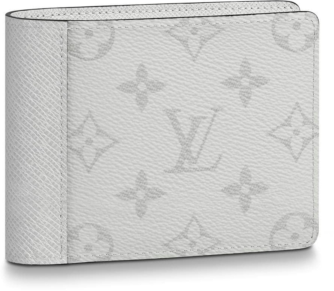 cafeteria kommentator feminin Louis Vuitton Multiple Wallet Monogram Antartica in Taiga Leather/Coated  Canvas with Silver-tone