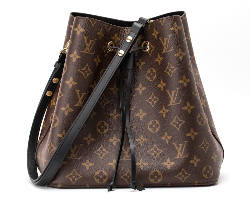 Black small discount louis vuitton bag