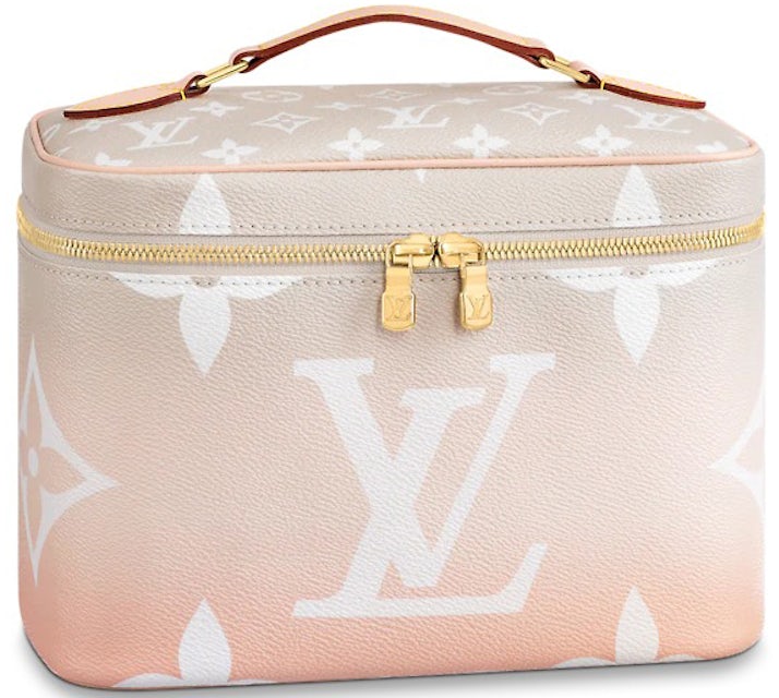 Louis Vuitton Multi Pochette Gradient Pastel Mist in Coated Canvas with  Gold-tone