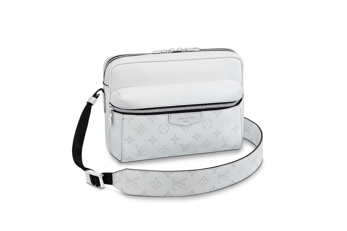 Pre-owned Louis Vuitton Outdoor Messenger Optic White
