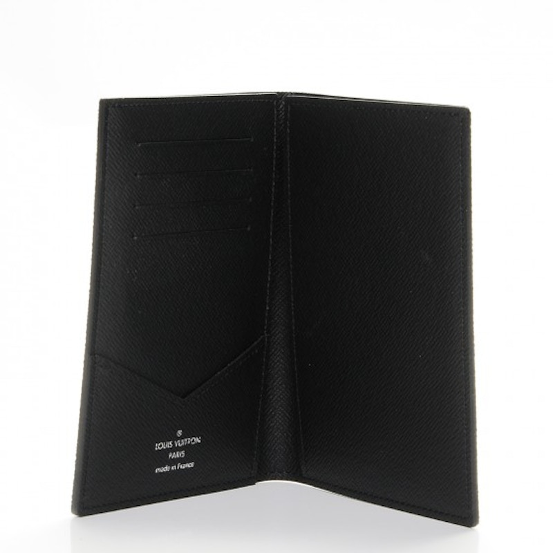 Louis Vuitton Passport Cover Monogram Eclipse Black/Grey in Toile