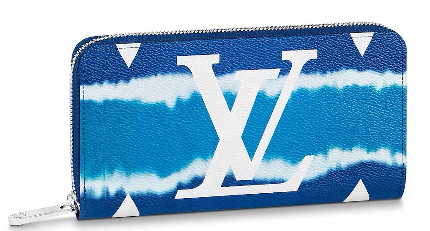 Zippy leather wallet Louis Vuitton Blue in Leather - 31328178