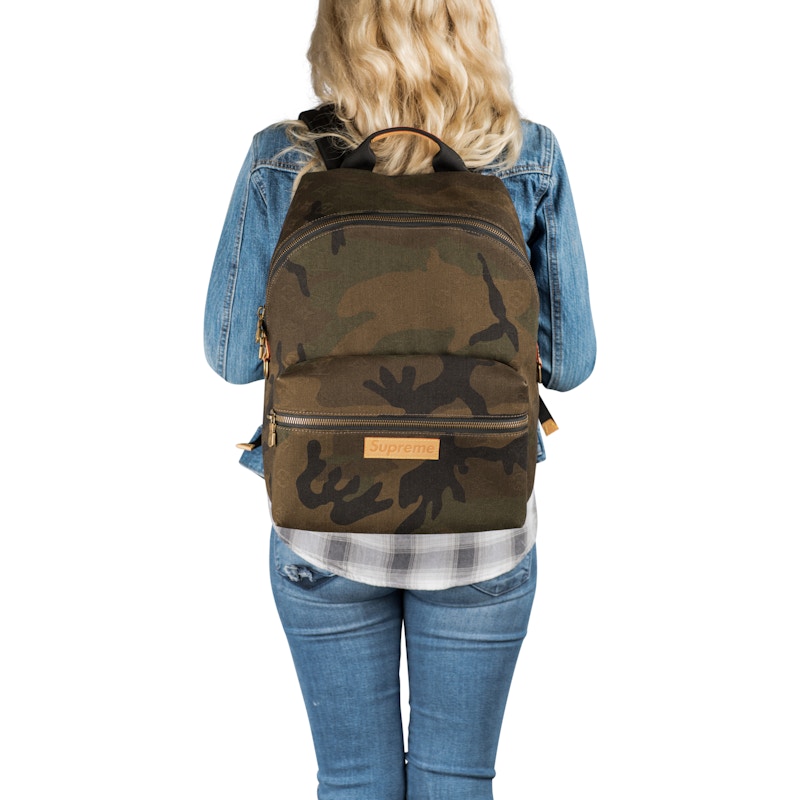 Supreme lv shop camo backpack