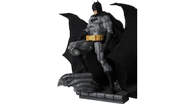Medicom Mafex Batman Hush Batman Action Figure Black