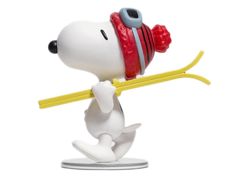 medicom toy snoopy