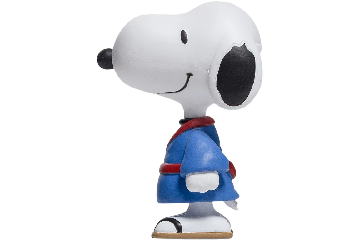 Medicom Toy UDF Peanuts Series 12: Yukata Snoopy Figure