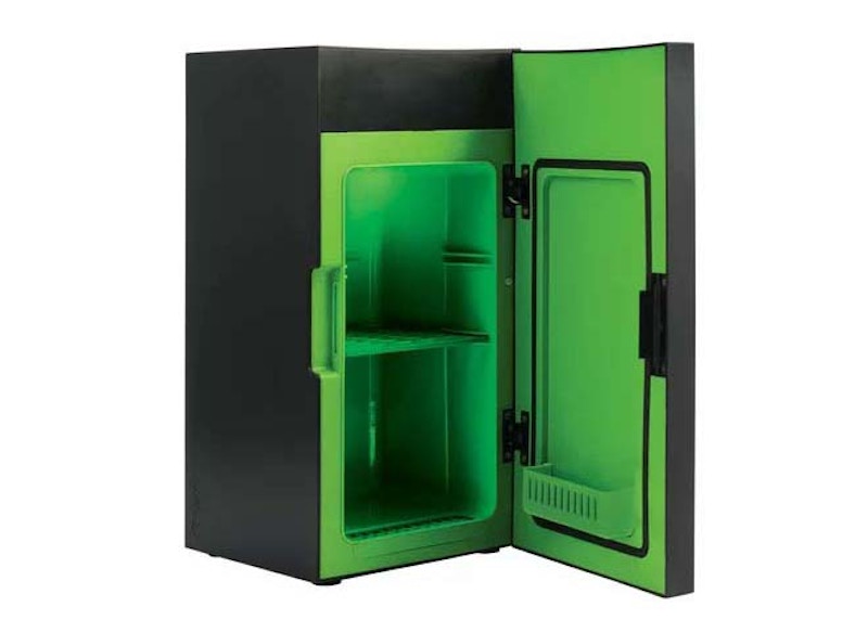 Microsoft Xbox Series X Mini Fridge (EU Plug) 1.21 Scale, 8 Can